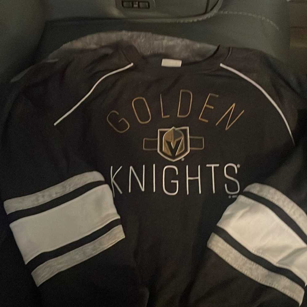 Brand new men’s 2x  Vegas golden knights sweater